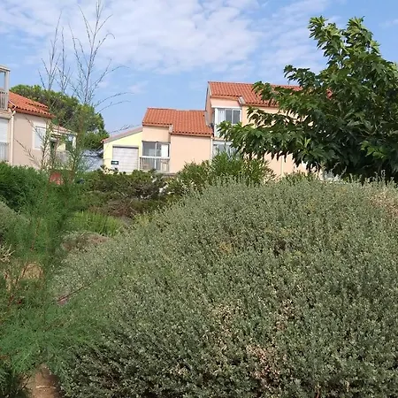 Apartment 2 Pieces A Marseillan Plage A 5 Minutes A Pied De La Plage Avec Terrasse *